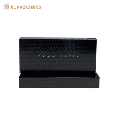 acheter Boîte cadeau avec couvercle et base en finition laquée noire brillante avec gaufrage pour bijoux fabrication en ligne