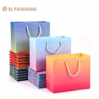acheter Luxe Impression colorée cadeau Sac en papier avec logo Pour les vêtements bijoux Vin fabrication en ligne