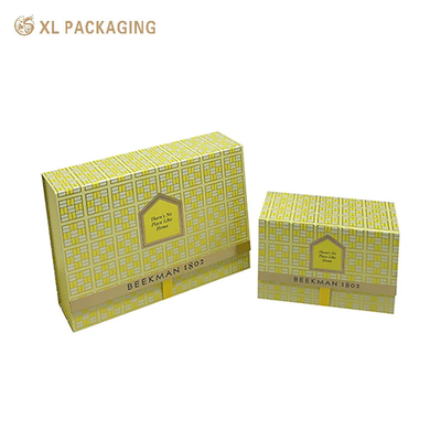 acheter Boîte d'emballage cadeau à deux portes en jaune avec fermeture au bouton métallique et estampage en papier peint pour les occasions spéciales fabrication en ligne