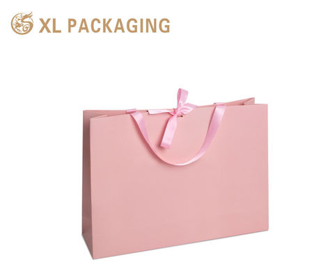 acheter Sac cadeau personnalisé rose de luxe avec carton mat de qualité supérieure et estampage en feuille d'or pour les emballages de boutiques fabrication en ligne