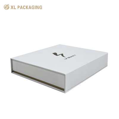 acheter Boîte de papier à aimants blancs Logo en feuille d'or Boîte cadeau à fermeture magnétique Emballage Boîte de soins de la peau Avec insert EVA online manufacture