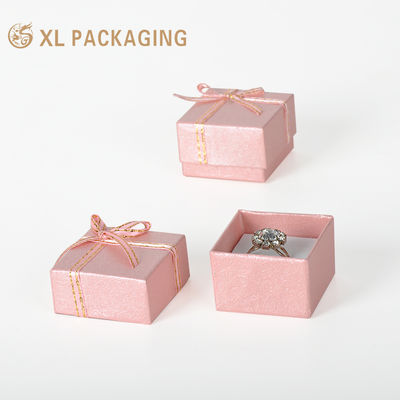 acheter Boîte à bagues en papier texturé rose personnalisée en gros, 2 pièces, boîte d'emballage de bijoux avec insert en éponge de velours fabrication en ligne