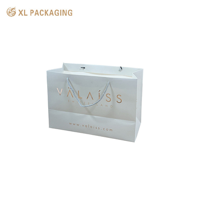 Sacs d'emballage en papier cadeau Luxe dur Sac de magasinage en papier blanc Logo personnalisé