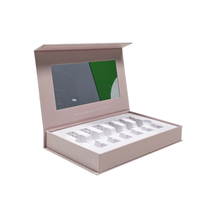 Boîtes d'emballage cosmétiques personnalisées Boîtes d'emballage SkinCare Set Box avec fermeture à l' aimant Boîte de support de plateau de carton en papier
