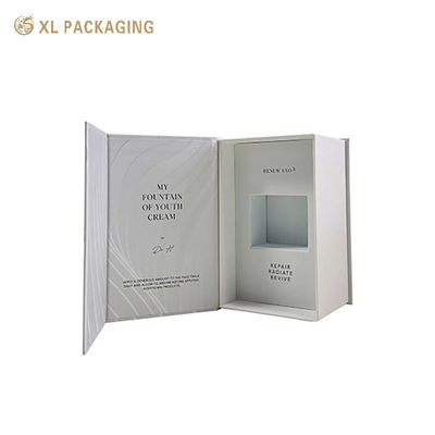 Boîte cadeau personnalisée de luxe de crème pour le visage magnétique recyclable 2 mm Boîte d'emballage de soins de la peau rigide avec EVA Insérer logo en relief en feuille d'or