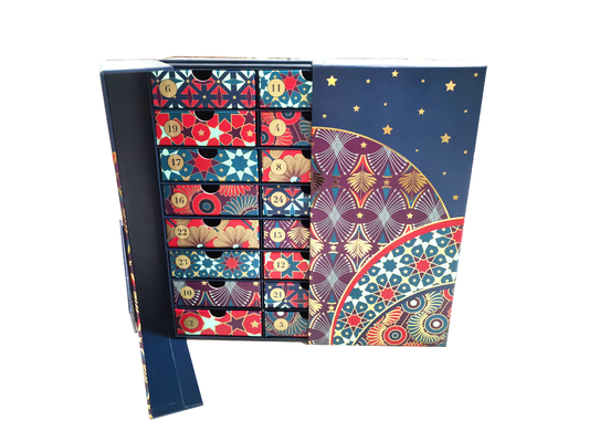 OEM Luxe Full Gold Foil Holiday Calendrier de l'Avent Carton Collection Carton de cadeau avec 24 pièces Petits tiroirs