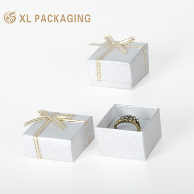 Boîtes de bijoux personnalisées en gros Emballage de luxe abordable pour les marques et les détaillants de bijoux
